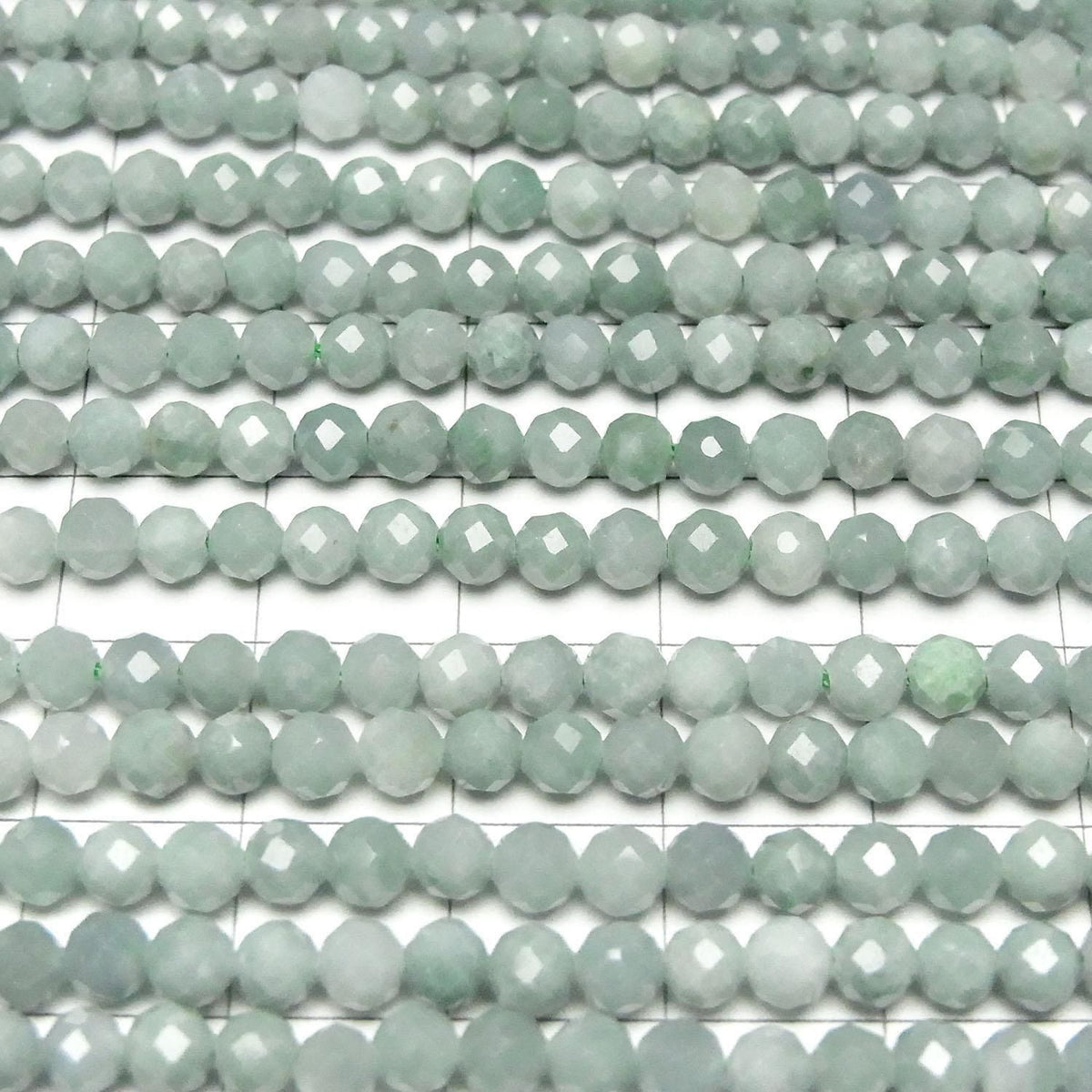 Guatemalan Jadeite Faceted Round 4mm 1strand beads (approx. 15 inches/36 cm) High Quality!