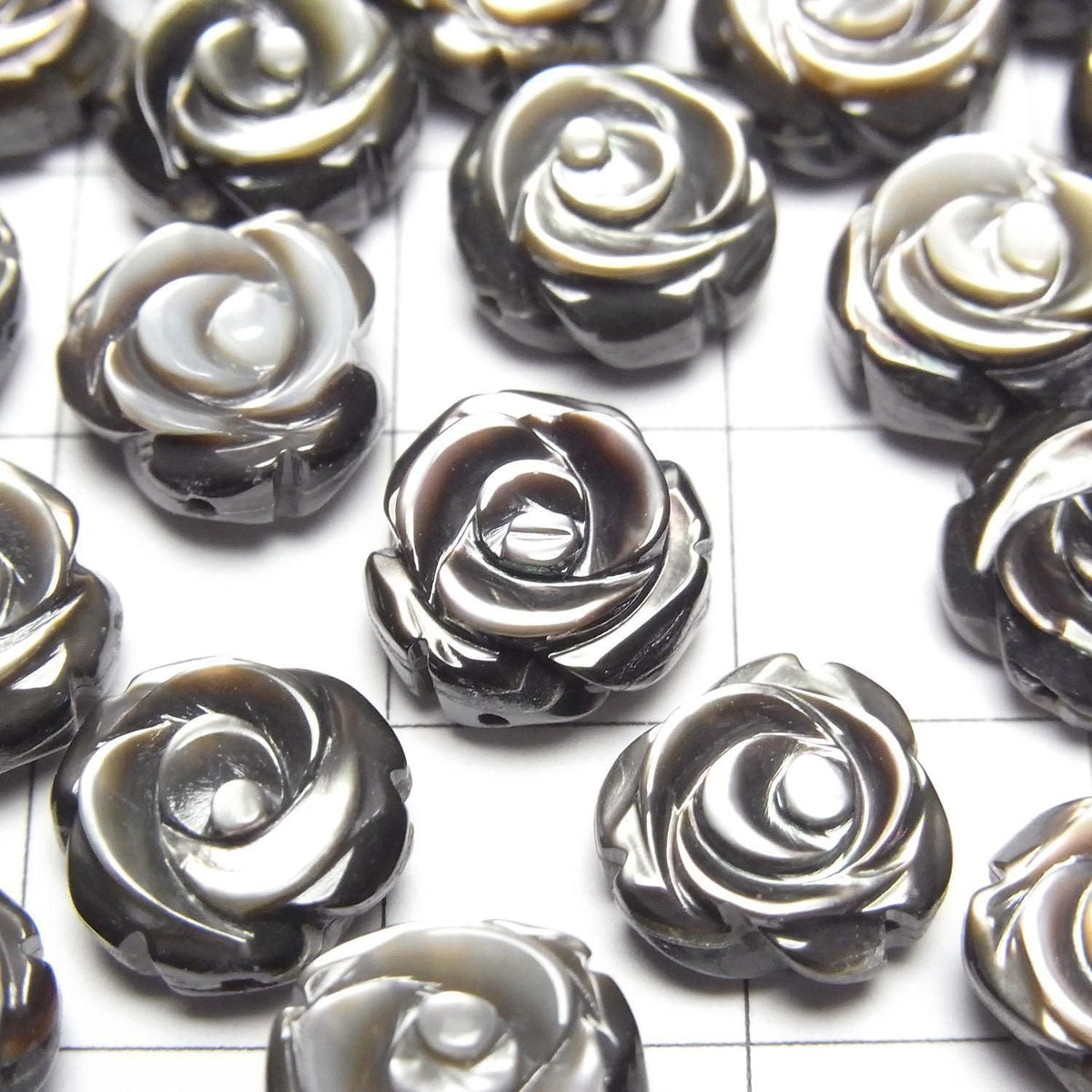 Black Shell (Black-lip Oyster) AAA Rose Carving (Both Side Finish) 10x10mm [Drilled Hole] 5pcs