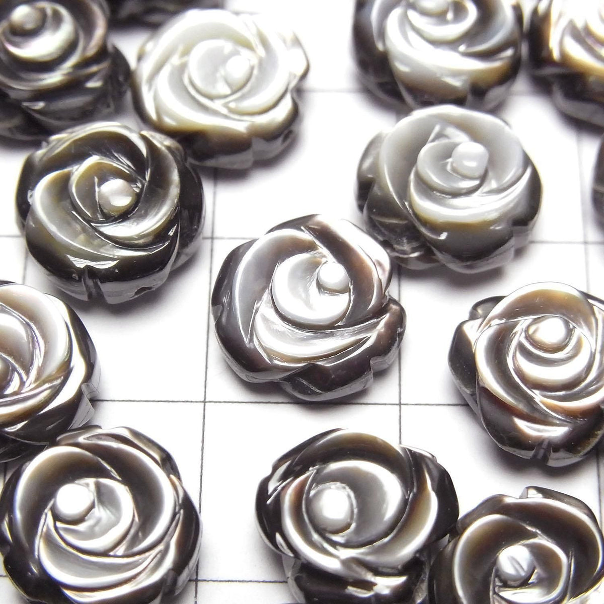 Black Shell (Black-lip Oyster) AAA Rose Carving (Both Side Finish) 10x10mm [Drilled Hole] 5pcs