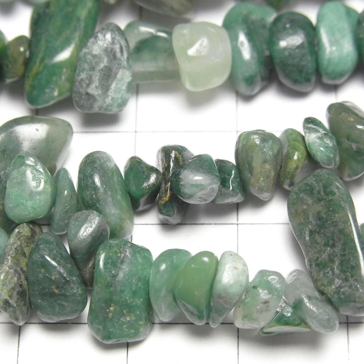 Green Quartz Chips (Small Nugget) 1strand beads (approx. 30 inches/74 cm)