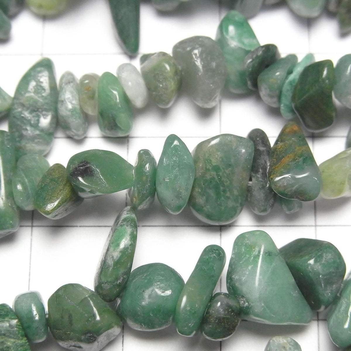 Green Quartz Chips (Small Nugget) 1strand beads (approx. 30 inches/74 cm)