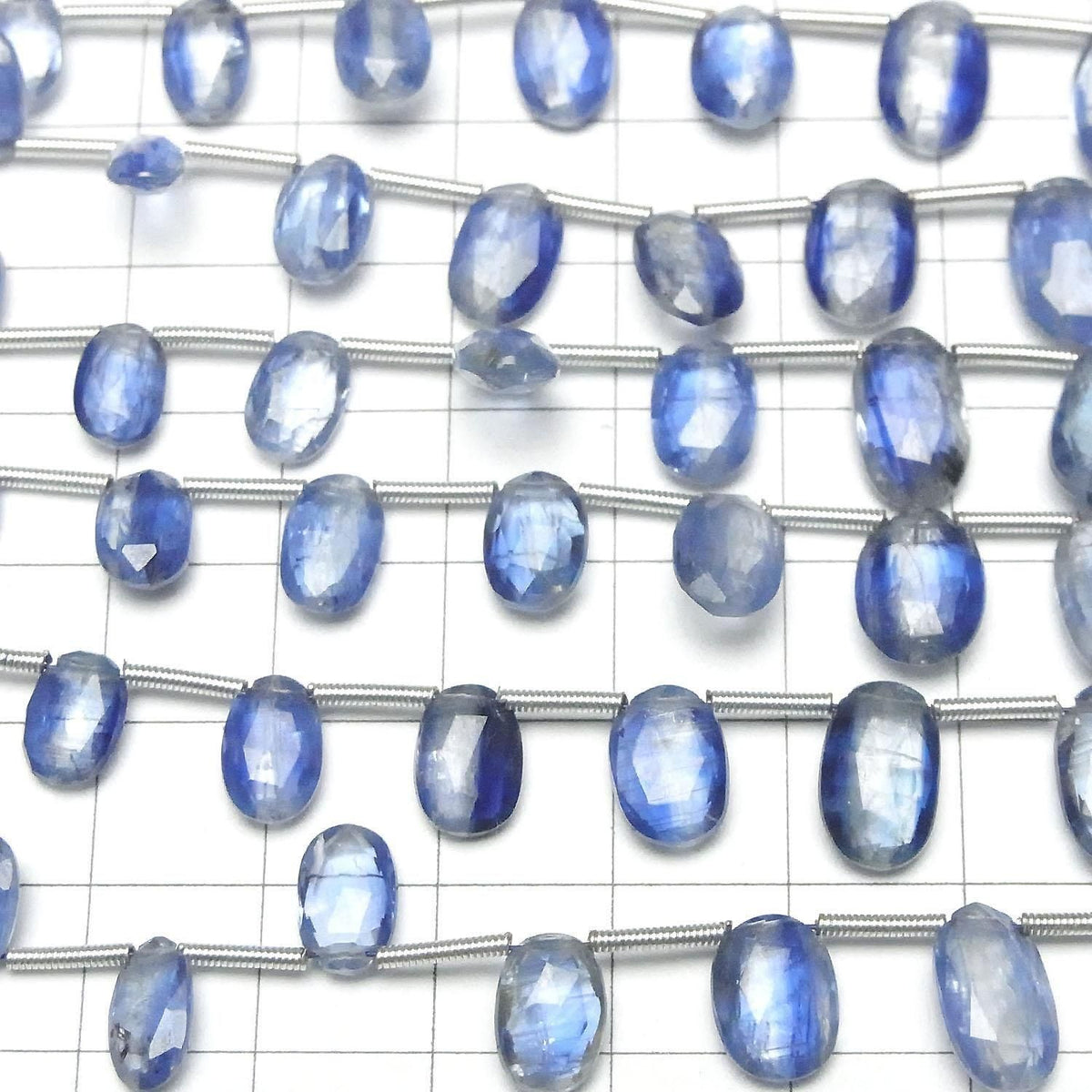 Kyanite AA++ Faceted Oval Top Side Drilled Hole [Light color] half or 1strand beads (15pcs)