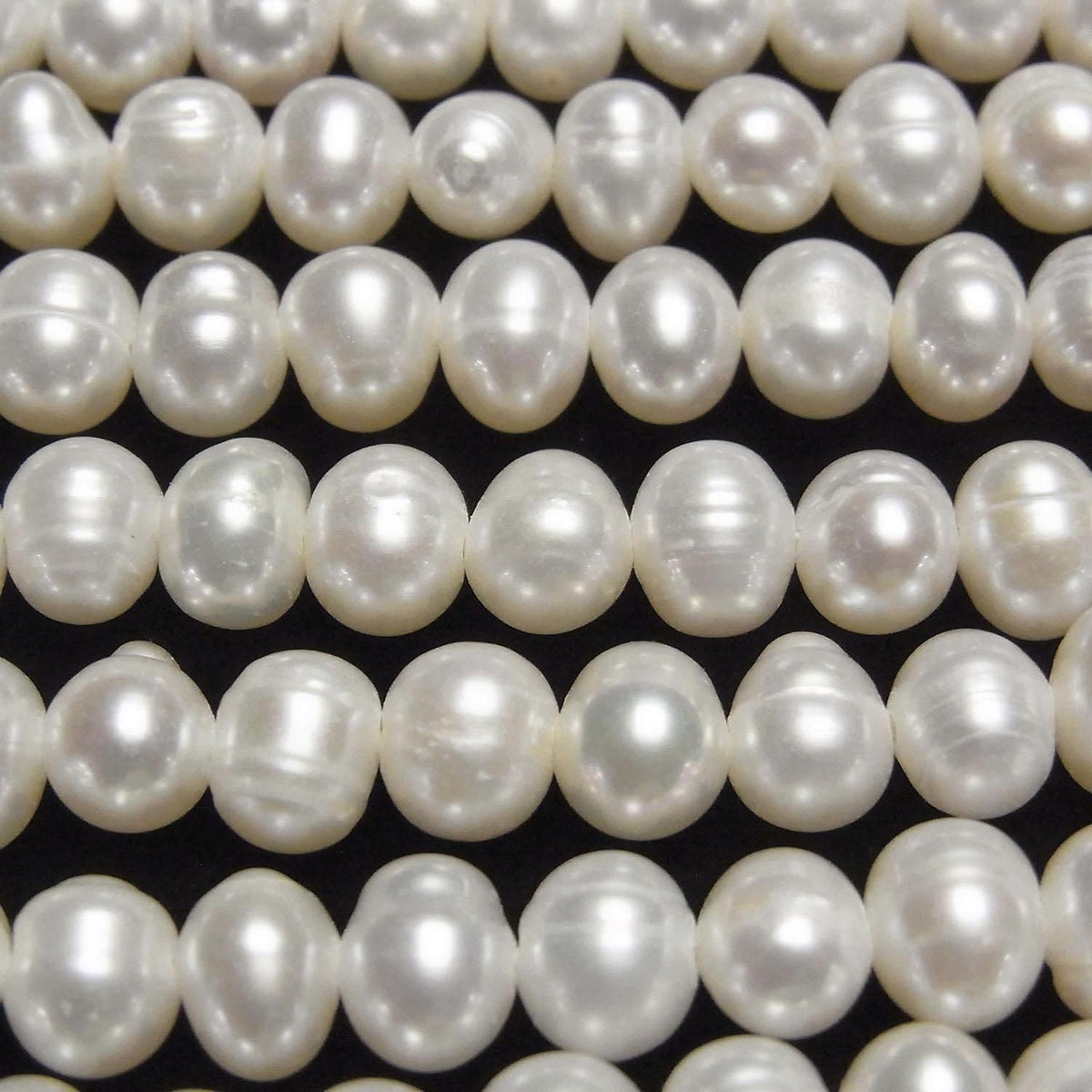 Fresh Water Pearl AA Potato 6-7mm White 1strand beads (approx. 14 inches/34 cm)