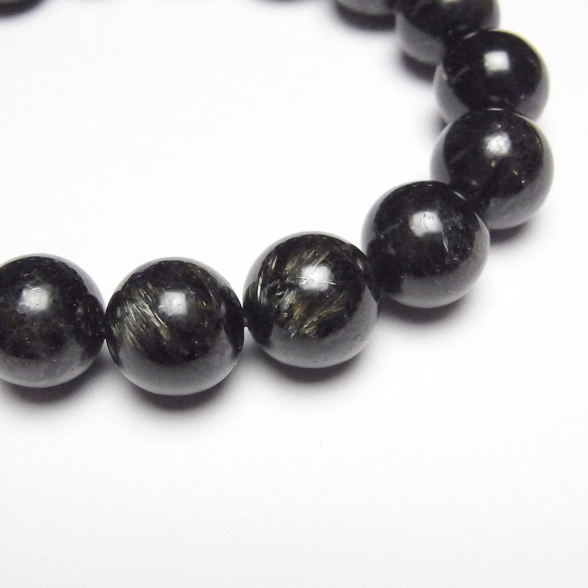 Nuummite Round 12mm 1strand beads (Bracelet)