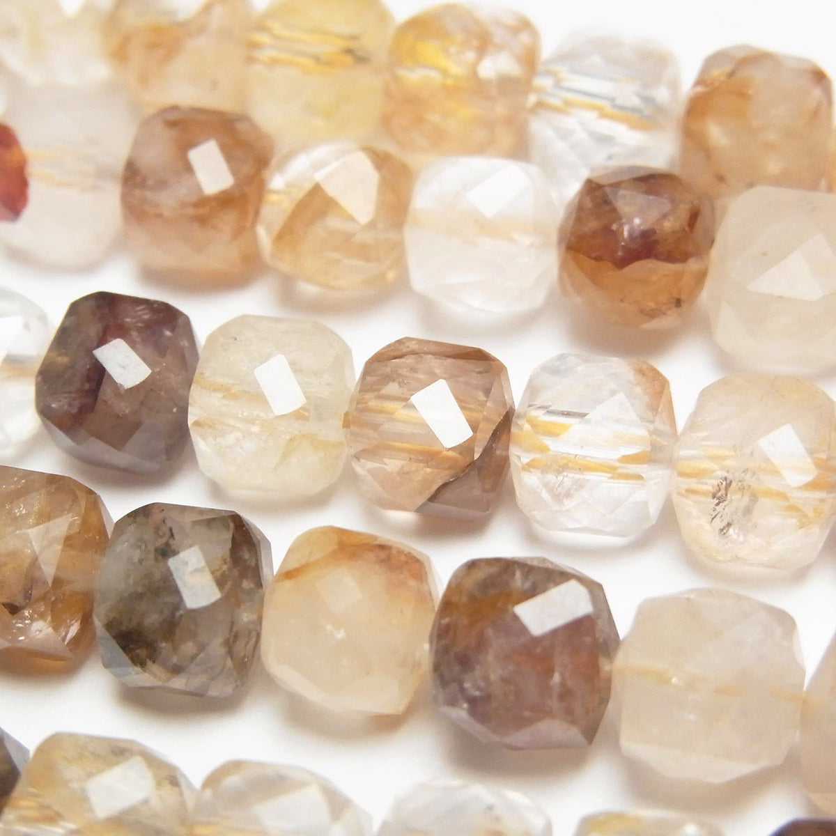 Haute qualité ! Perles de Quartz Hématite Jaune de forme cubique 7x7x7mm, demi-fil ou 1 fil (env. 35 cm)