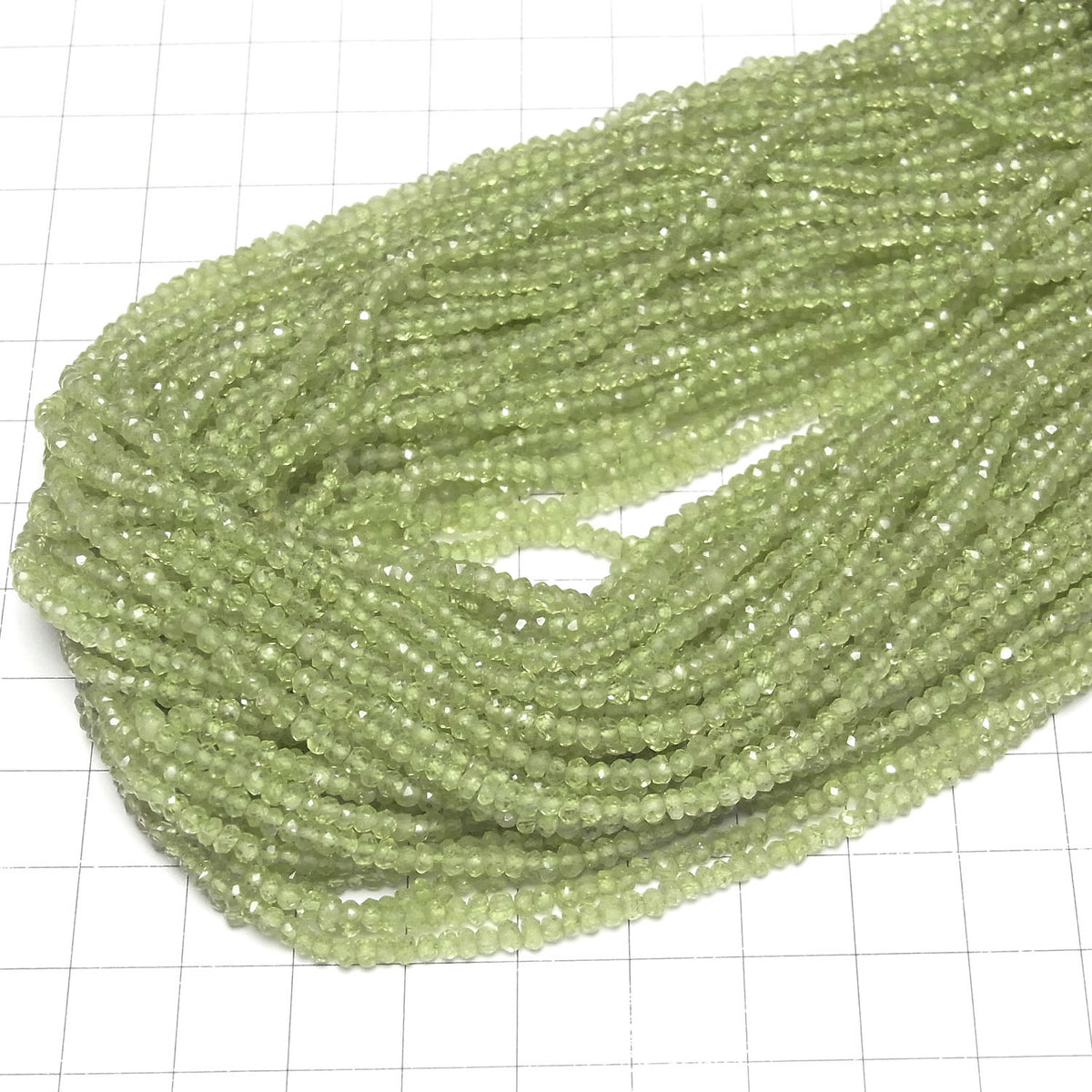 High Quality Peridot AAA--AA++ Faceted Button Rondelle 1strand beads (aprx.13inch/32cm)