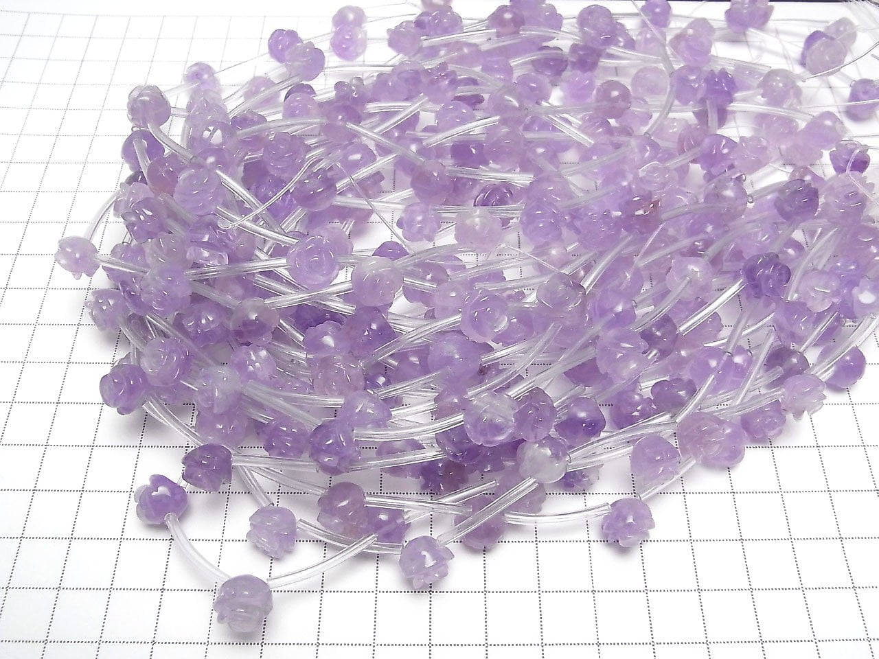 薰衣草紫水晶 AA++ 玫瑰切割 10毫米 半串或1串珠子（約12英吋/30公分）