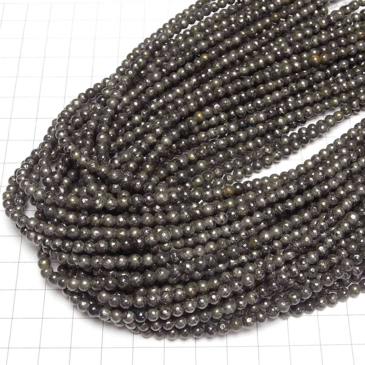 Matrix-Pyrit Runde 4mm 1Strang Perlen (ca. 15 Zoll / 36 cm)