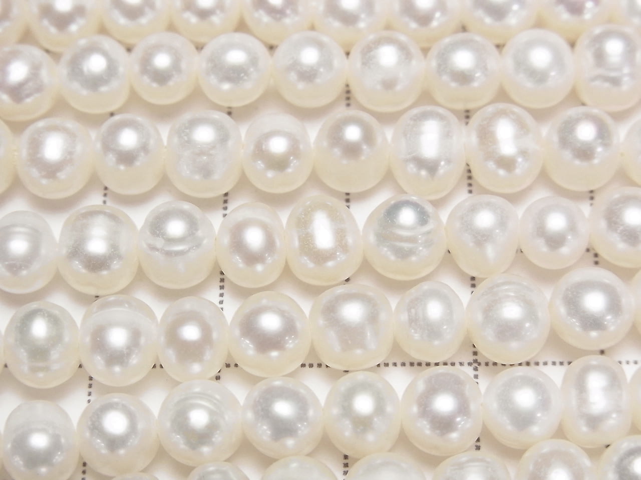 淡水珍珠 AA+ 馬鈴薯形 6-7mm 白色 [1mm 孔] 1串珠子 (約14英吋/34公分)