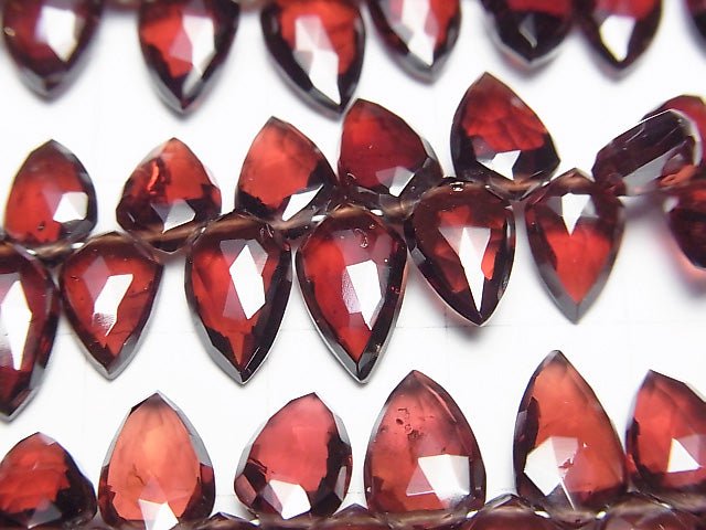 [Video] High Quality Mozambique Garnet AAA- Deformed Pear shape Faceted Briolette half or 1strand beads (aprx.8inch/21cm)