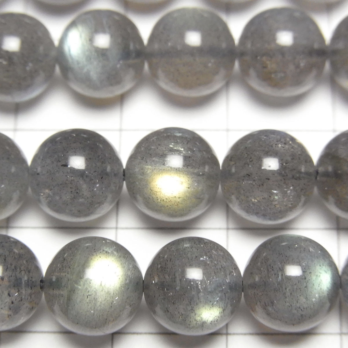 Labradorite AAA Round 8mm 1/4 or 1strand beads (aprx.15inch/36cm)