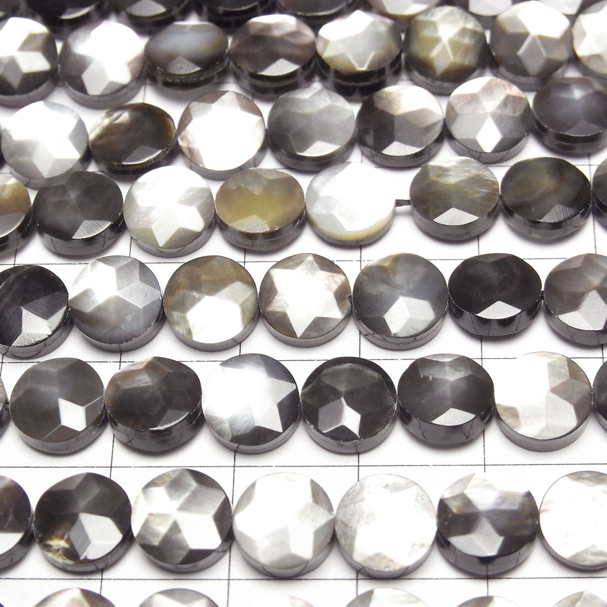高品質黑蝶貝刻面錢幣珠（星紋）8x8mm 半串或一串（約15英吋/38公分）