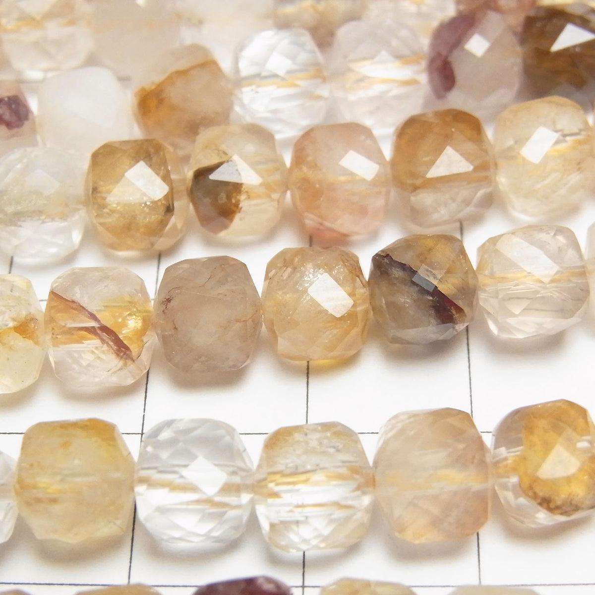 Haute qualité ! Perles de Quartz Hématite Jaune de forme cubique 7x7x7mm, demi-fil ou 1 fil (env. 35 cm)