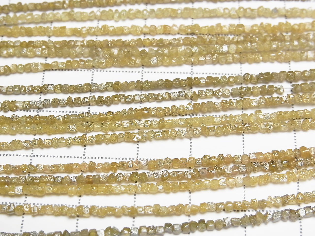 Gelber Diamant Würfelform [Dunkle Farbe] halb oder 1Strang Perlen (ca. 15Zoll/38cm)