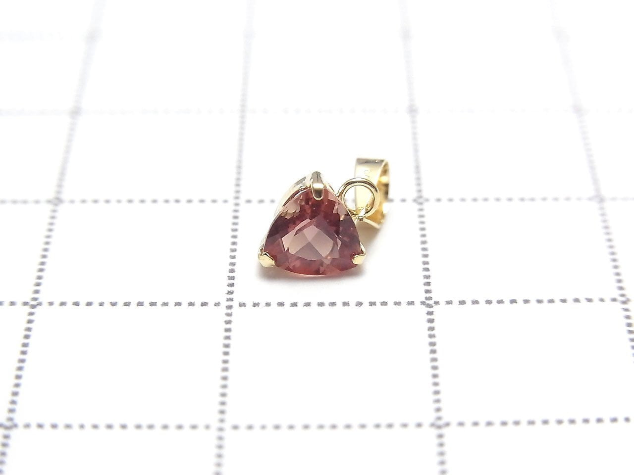 [Japan] High Quality Andesine AAA Triangle Faceted 5x5mm Pendant [18K Yellow Gold] 1pc