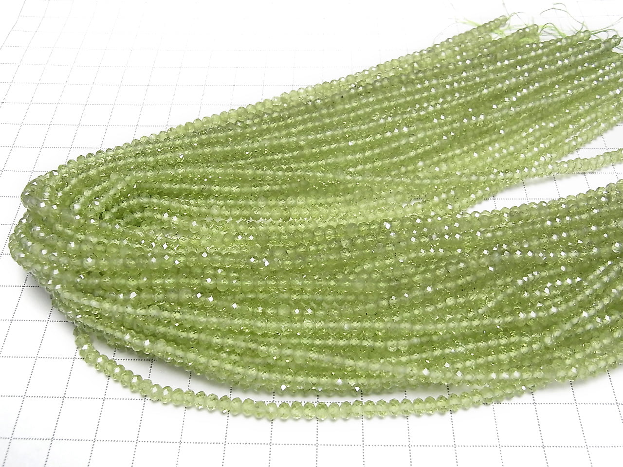 High Quality! Peridot AAA Faceted Button Rondelle 4x4x2.5mm half or 1strand beads (aprx.15inch/37cm)