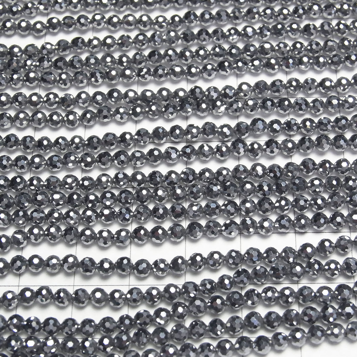 Haute qualité ! 2pcs 8,79 $ ! Perles Terahertz rondes à 128 facettes 3 mm 1 fil (environ 15 pouces/36 cm)