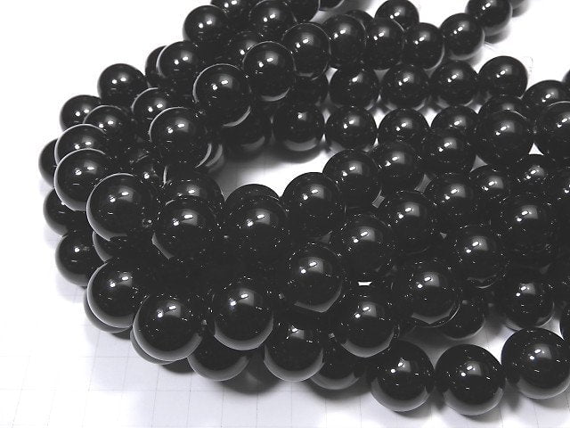 Onyx  Round 18mm half or 1strand beads (aprx.15inch/38cm)