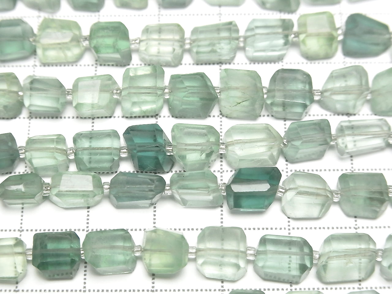 Grüner Fluorit AAA- Facettierter Nugget 1Strang Perlen (ca. 5Zoll/13cm)