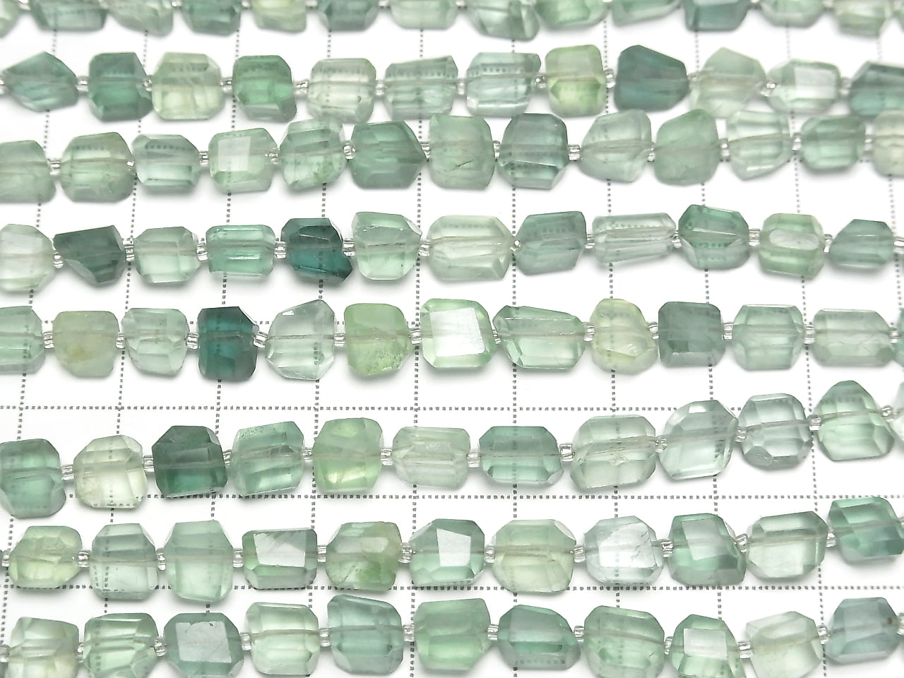 Grüner Fluorit AAA- Facettierter Nugget 1Strang Perlen (ca. 5Zoll/13cm)