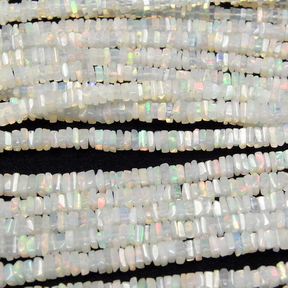 Hochwertig Äthiopischer Opal AAA- Quadratische Rondelle (Scheibe) halbe oder 1Strang Perlen (ca. 15Zoll/38cm)