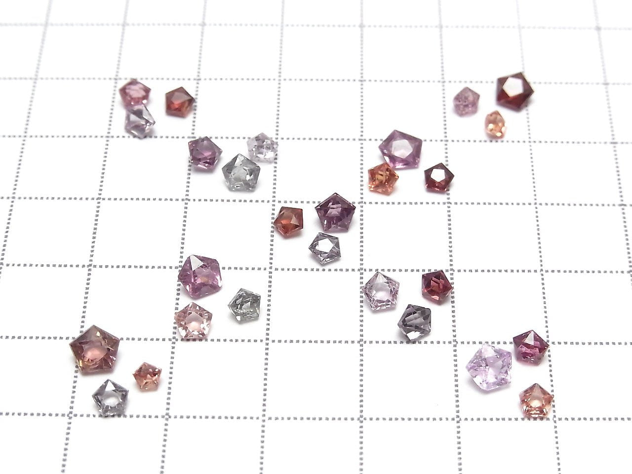 Spinelle Multicolore de Haute Qualité AAA - Pierre Libre Taille Pentagone Tailles Mixtes 3 pièces