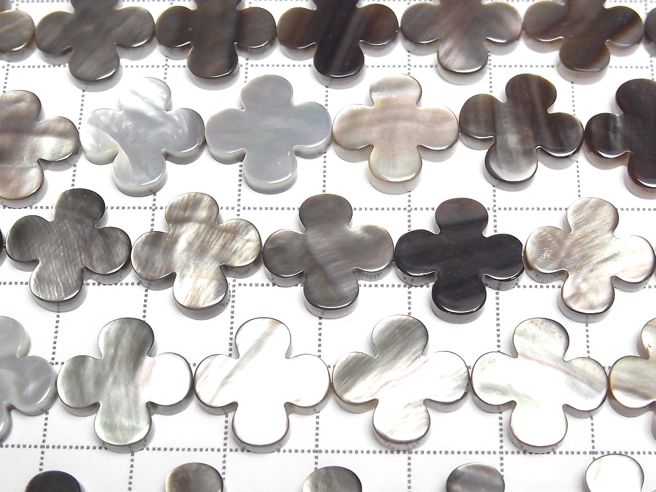 [Video] Black Shell AAA Flower Motif 15x15x3mm 1/4 or 1strand beads (aprx.15inch/38cm)