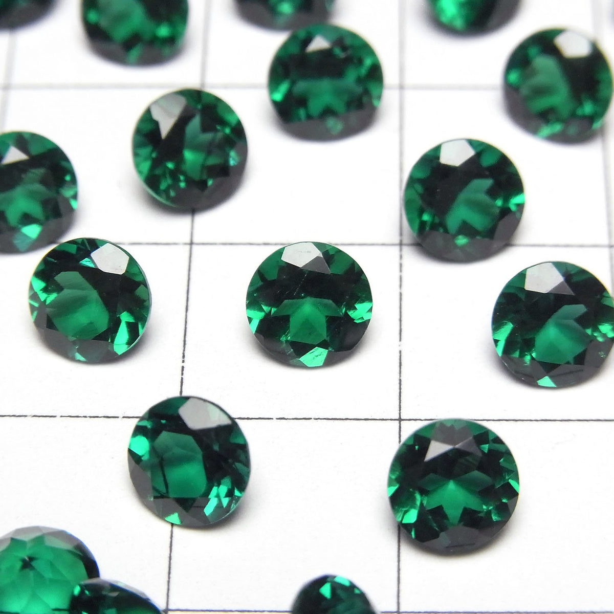 人造祖母綠 AAA 裸石 圓形刻面 6x6mm 1顆