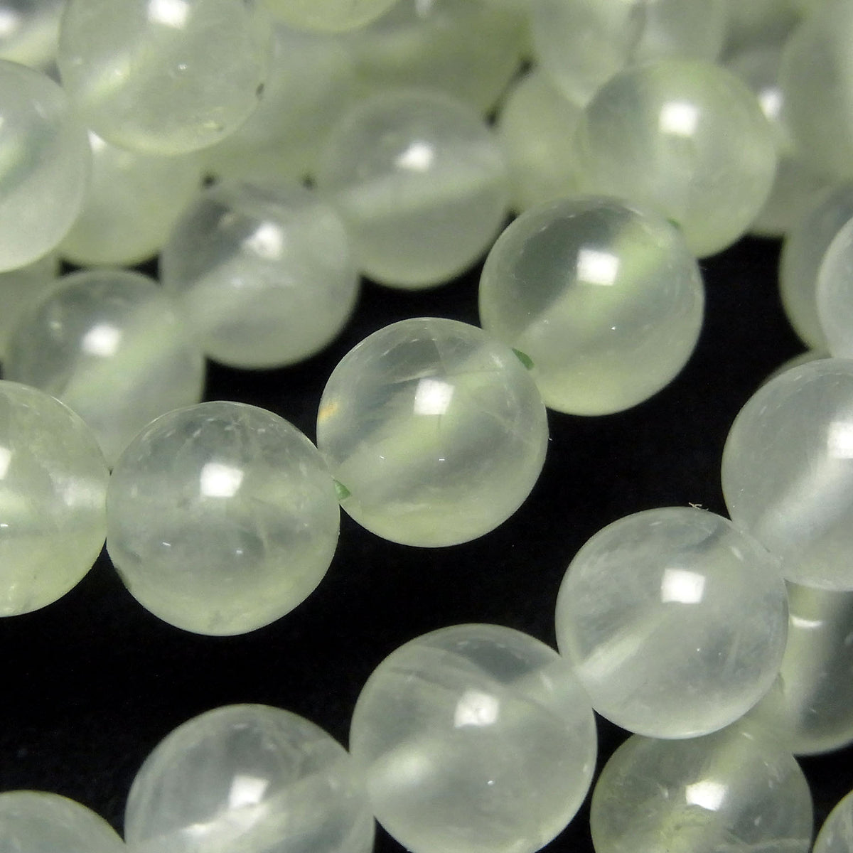 Prehnite AA++ Round 8mm Bracelet
