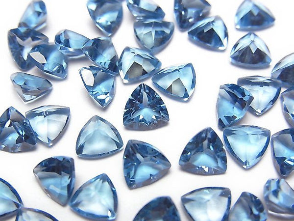 [Video] High Quality London Blue Topaz AAA Undrilled Triangle Faceted 6x6mm 5pcs