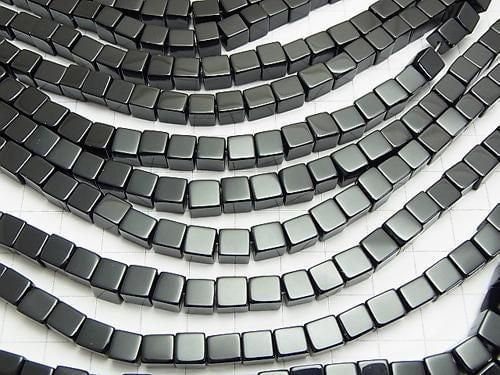 Onyx  Cube 6x6x6mm half or 1strand beads (aprx.15inch/36cm)