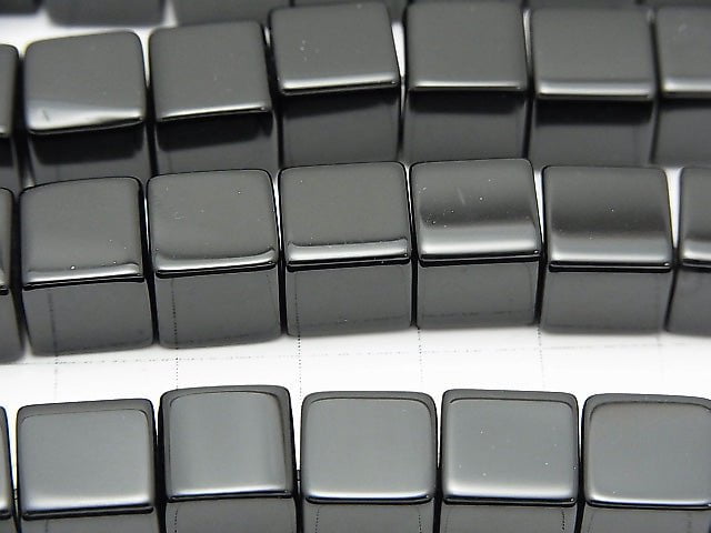 Onyx  Cube 10x10x10mm half or 1strand beads (aprx.15inch/38cm)