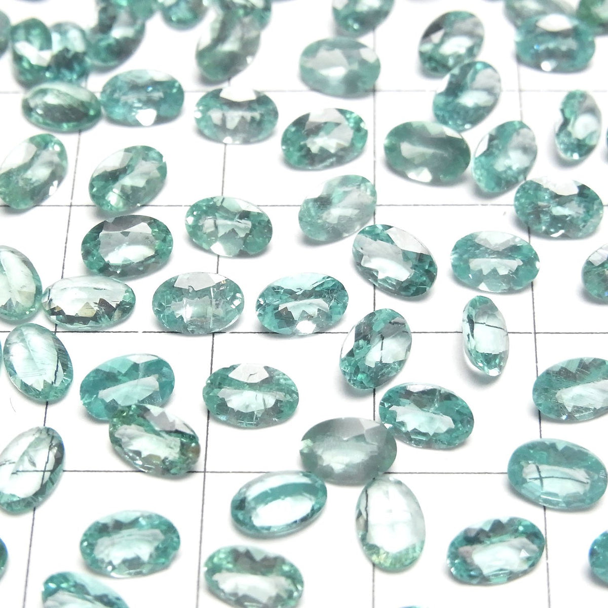 Apatite Bleu Vert de Haute Qualité AAA Ovale Facetté Desserré 6x4mm 2pcs
