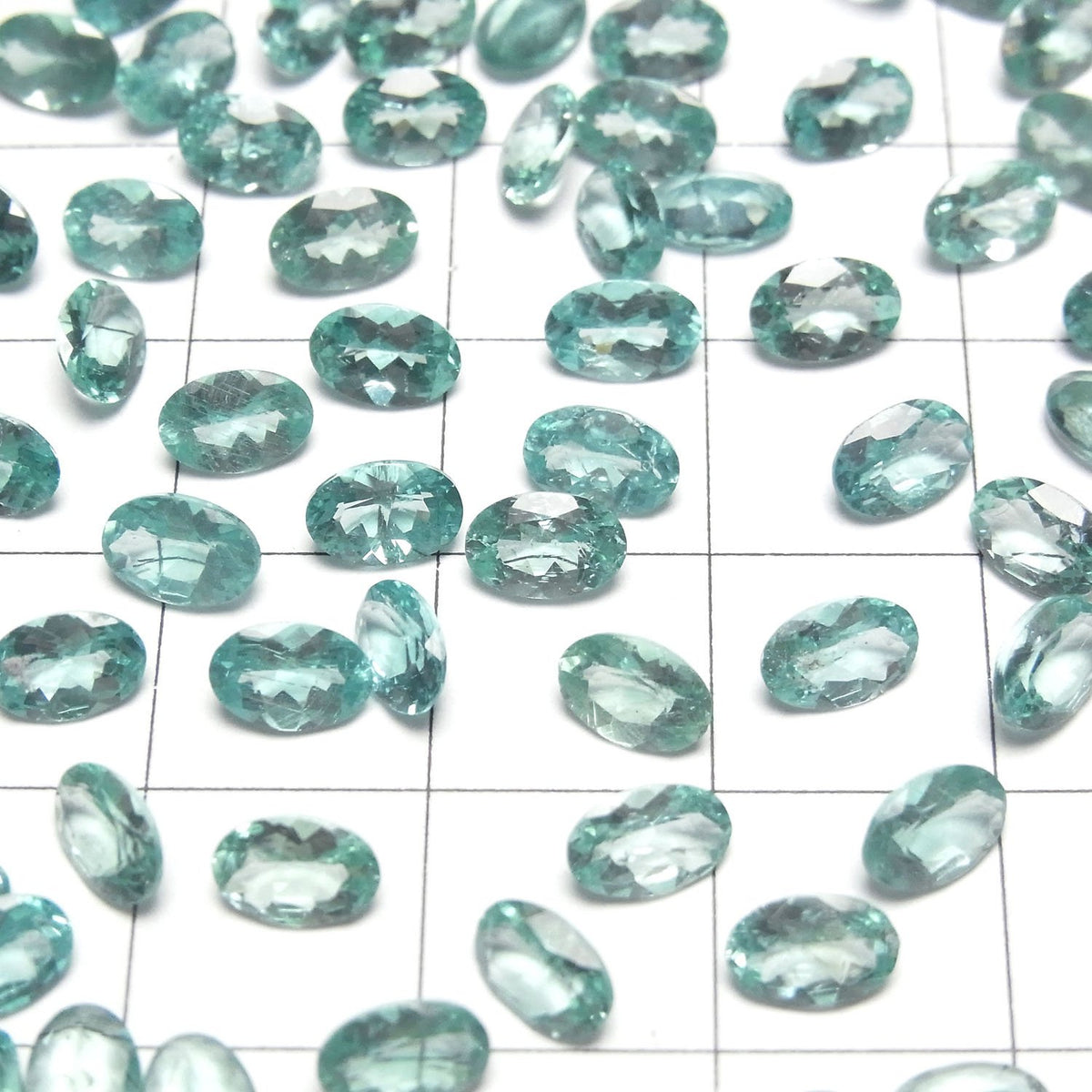 Apatite Bleu Vert de Haute Qualité AAA Ovale Facetté Desserré 6x4mm 2pcs