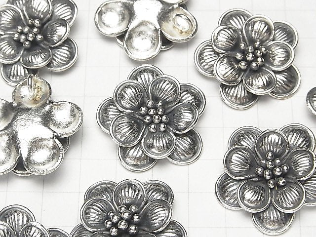 Karen Silver Flower Charm 30x30mm 1pc