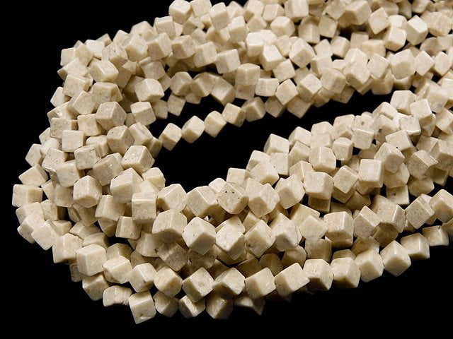 1strand $7.79! Riverstone  Dice 6x6x6mm 1strand beads (aprx.15inch/38cm)