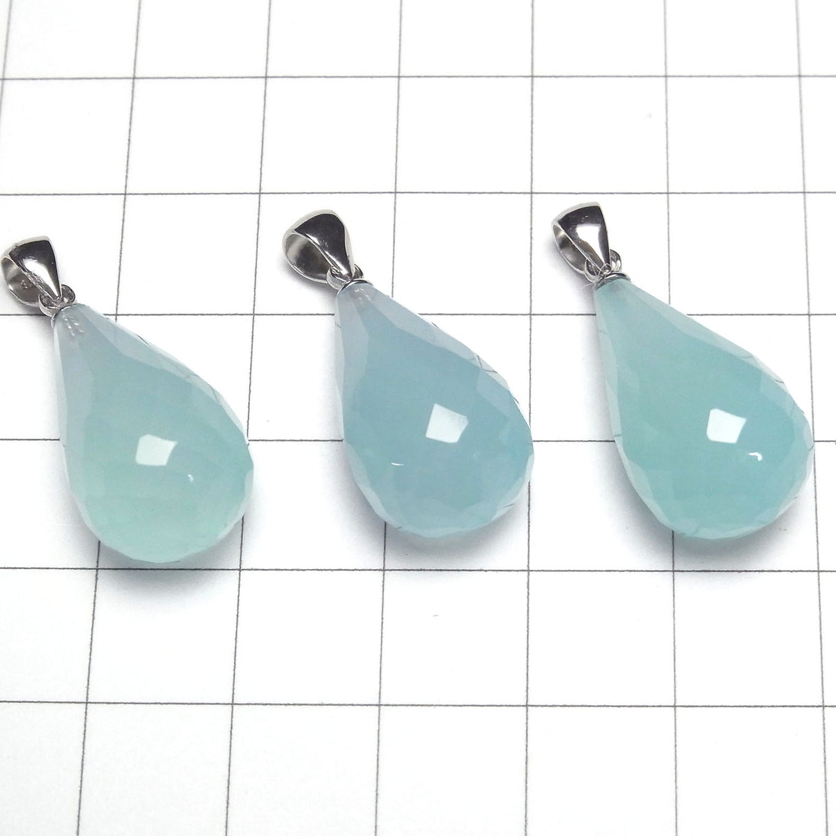 Pendentif goutte facettée Calcédoine Bleu de Mer AAA 22x12mm Argent925