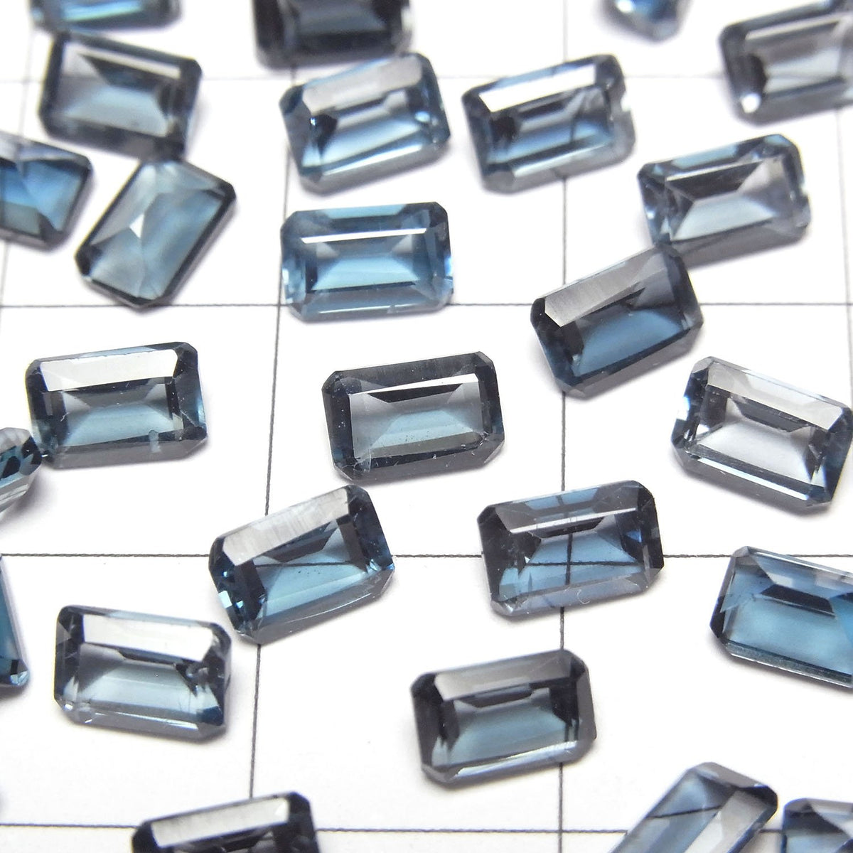 高品質倫敦藍托帕石 AAA 裸石 長方形刻面 6x4mm 3顆