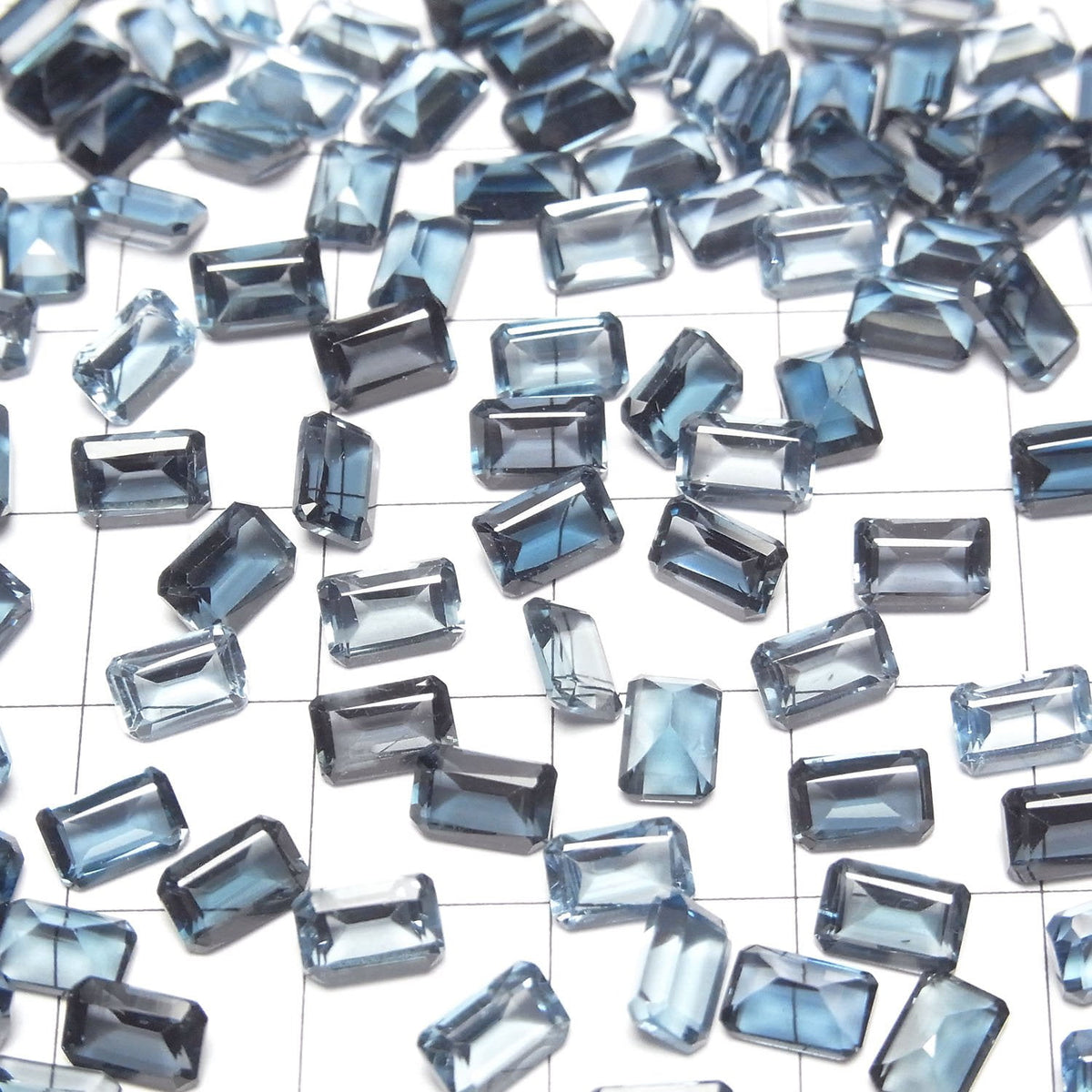 高品質倫敦藍托帕石 AAA 裸石 長方形刻面 6x4mm 3顆