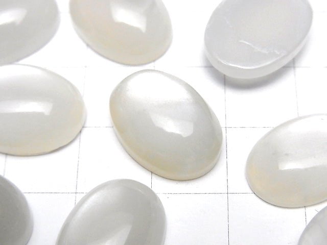 [Video] White Moonstone AAA Oval Cabochon 18x13mm 1pc