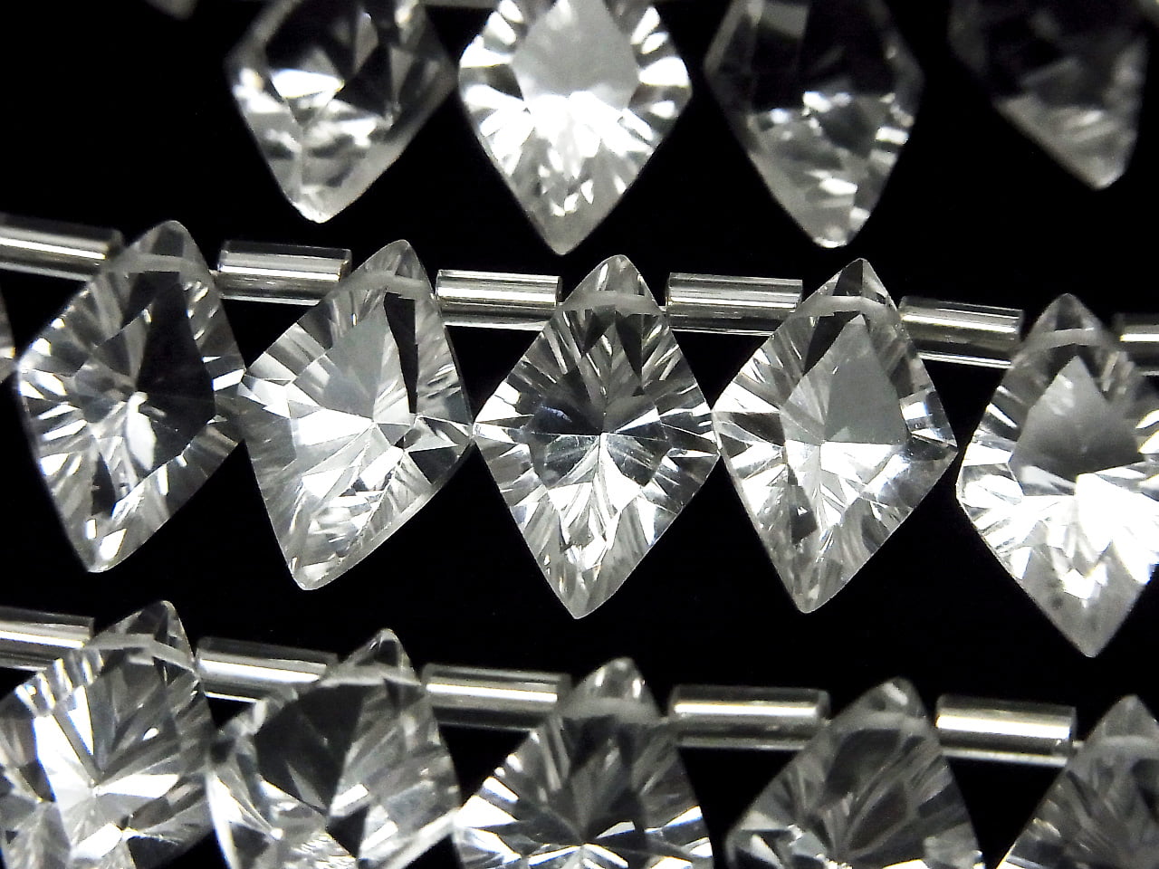 [Video]High Quality Crystal AAA Diamond Concave Cut 12x8mm 1strand (13pcs )