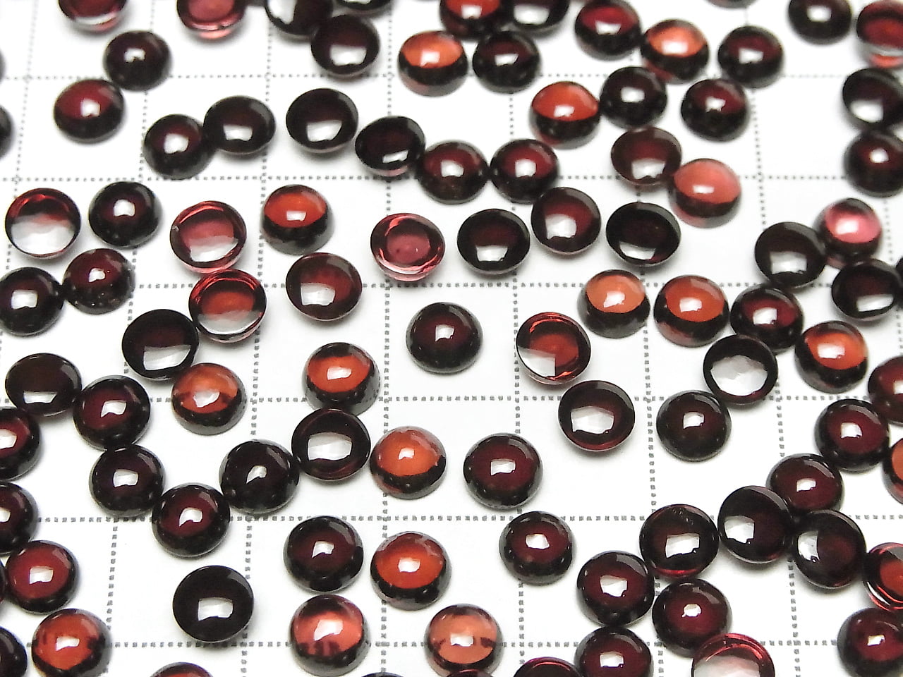 [Vidéo] Grenat du Mozambique de haute qualité AAA rond cabochon 6x6mm 5pcs