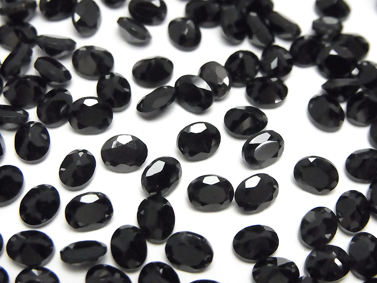 High Quality Black Spinel AAA Undrilled Oval Faceted 5 x 4 mm 15 pcs $4.79!