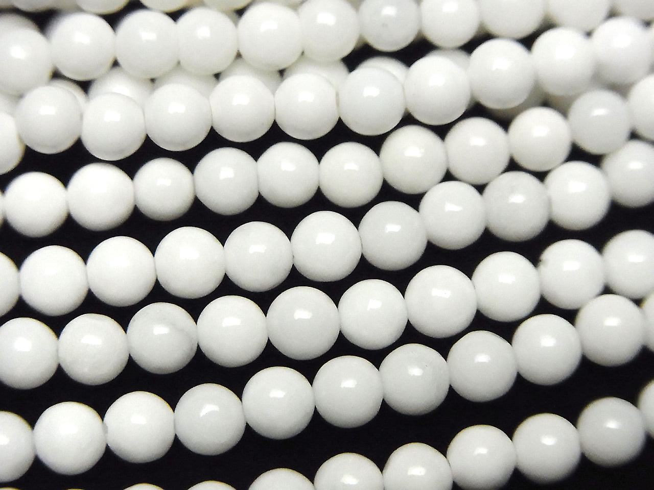 白瑪瑙 AAA 圓珠 4mm 半串或 1 串珠（約 15 英寸/38 公分）
