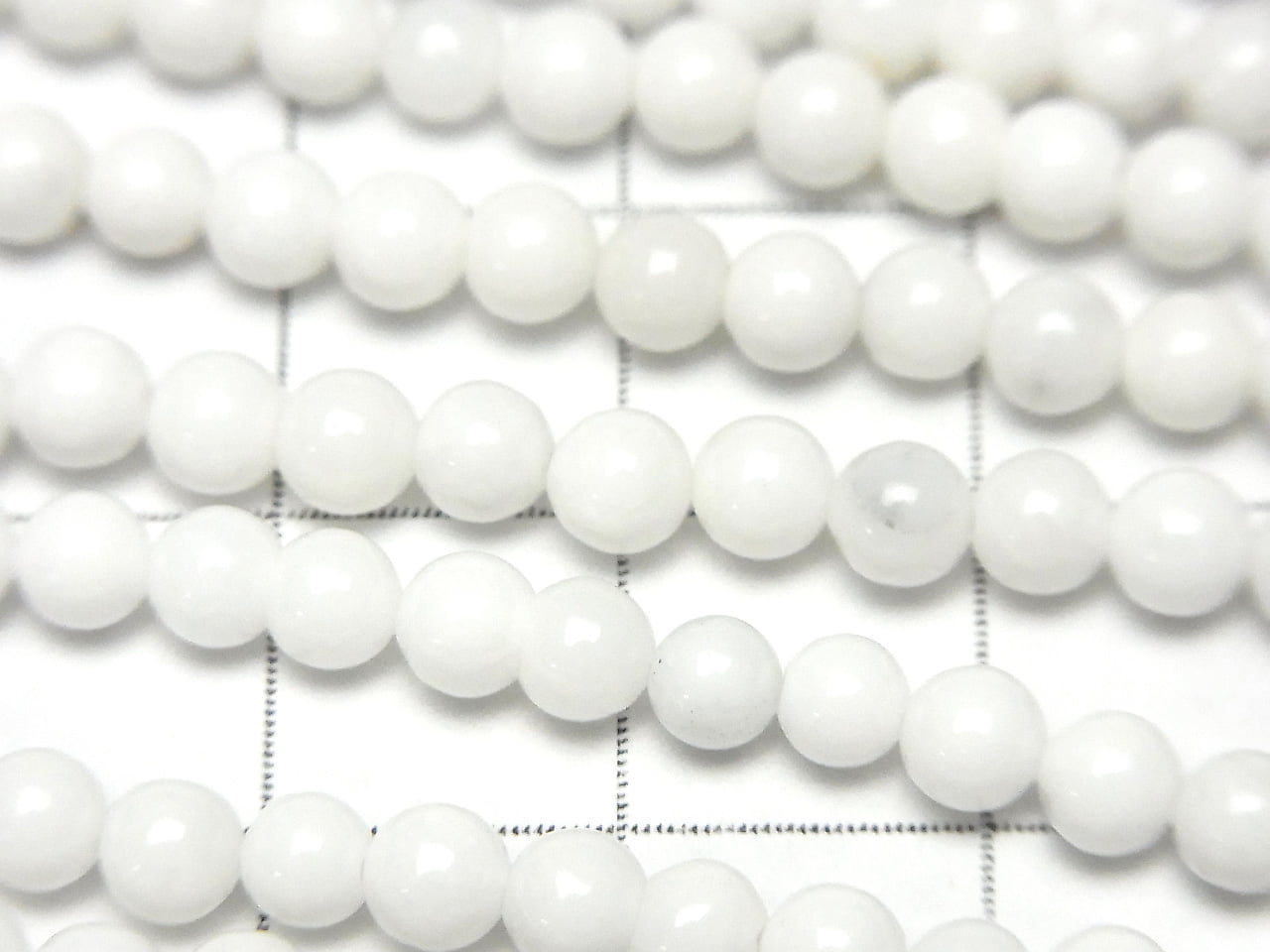白瑪瑙 AAA 圓珠 4mm 半串或 1 串珠（約 15 英寸/38 公分）