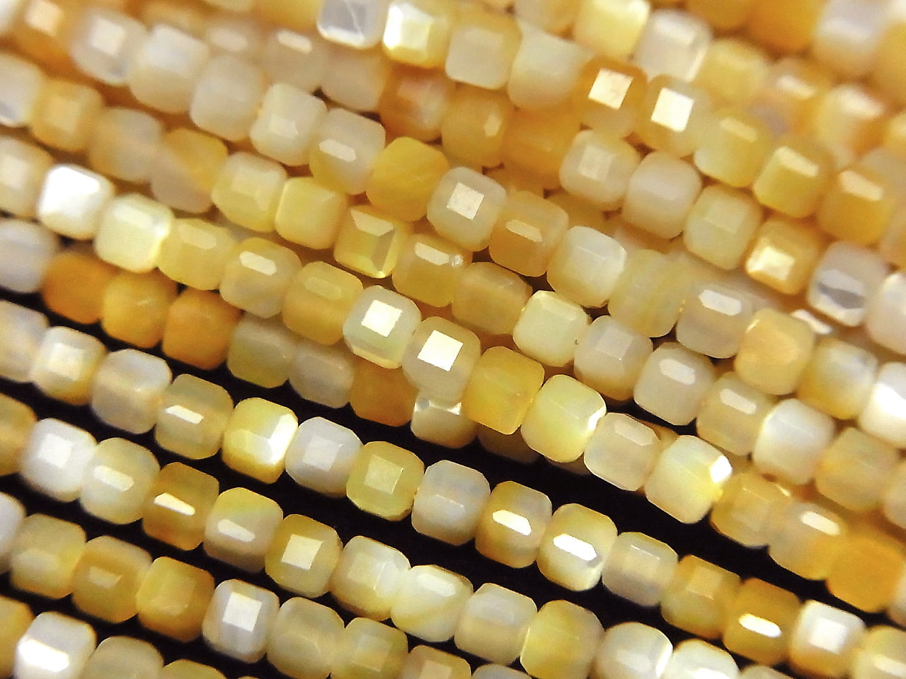 High Quality! Yellow Shell AAA Cube Shape 2x2x2mm 1strand beads (aprx.15inch/38cm)