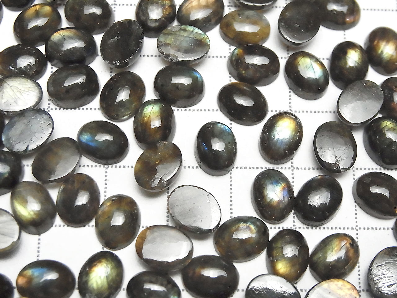 Spectrolite de Finlande Cabochon ovale AAA 9 x 7 mm 5 pièces 17,99 $ !