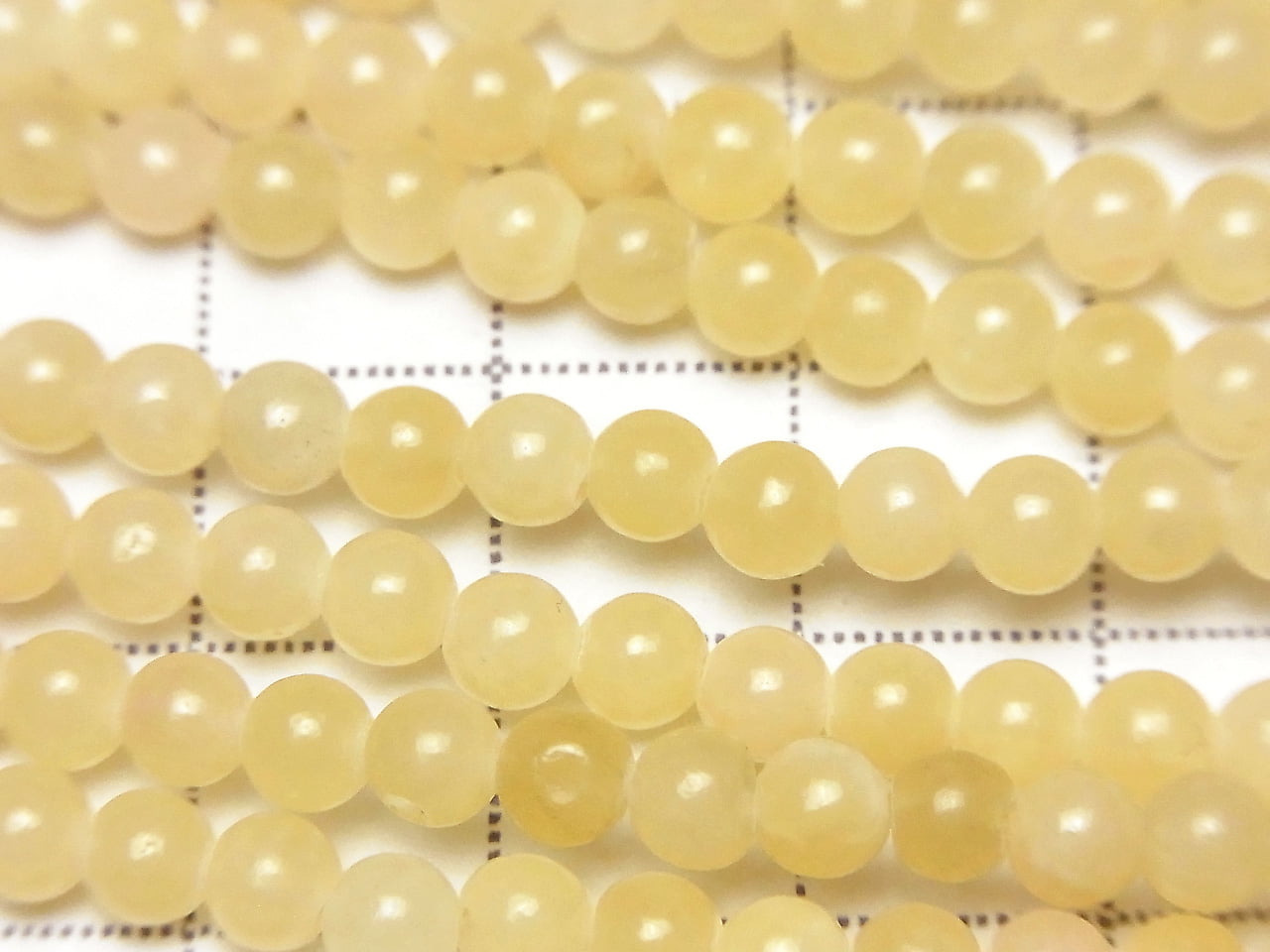 Yellow Jade Round 4mm 1strand beads (aprx.13inch/32cm)