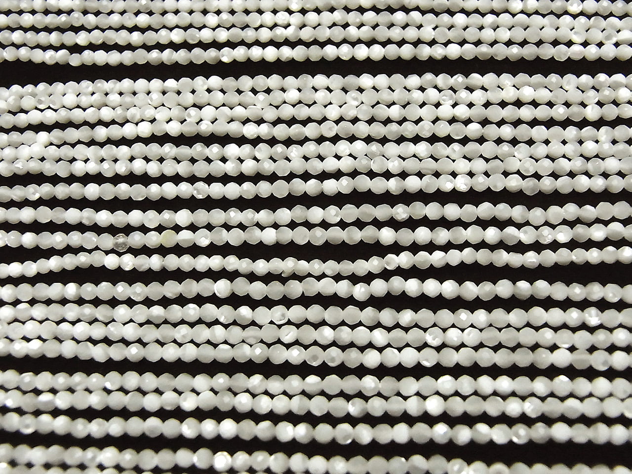 Hochwertig! Perlmutt MOP Weiß facettierte Runde 2mm 1Strang Perlen (ca. 15 Zoll / 36cm)