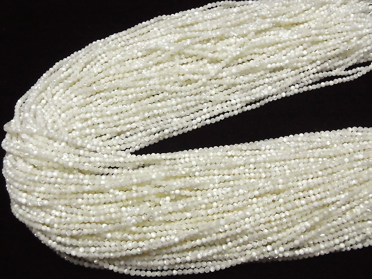 Hochwertig! Perlmutt MOP Weiß facettierte Runde 2mm 1Strang Perlen (ca. 15 Zoll / 36cm)